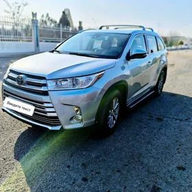 Toyota Highlander 2018