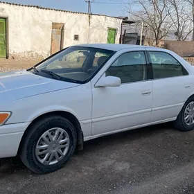 Toyota Camry 1999