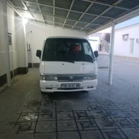 Toyota Hiace 2000