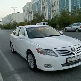 Toyota Camry 2010