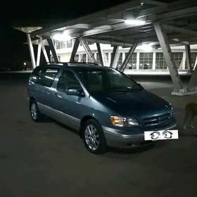 Toyota Sienna 2000