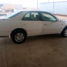 Toyota Camry 1999