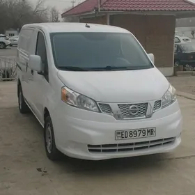 Nissan NV200 2020