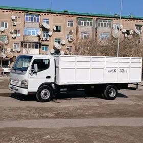 Mitsubishi Canter 2010