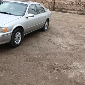 Toyota Camry 2000