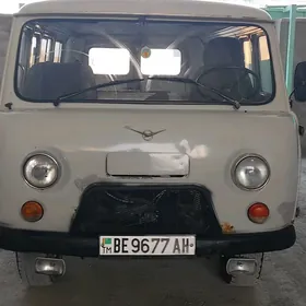 UAZ 2206 2000