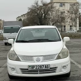 Nissan Versa 2009