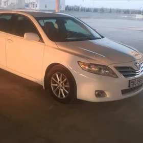 Toyota Camry 2010