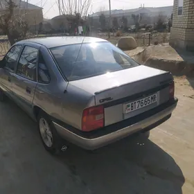 Opel Vectra 1990