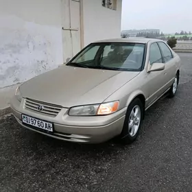 Toyota Camry 1999