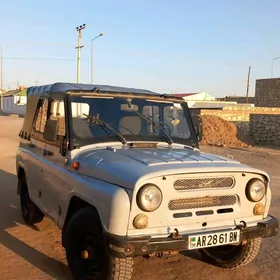 UAZ 469 2005