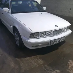 BMW 525 1990