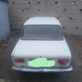 Lada 2104 1984