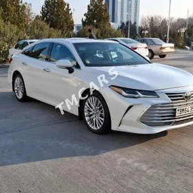 Toyota Avalon 2019