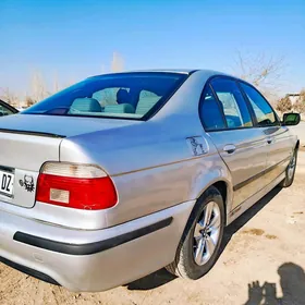 BMW E39 2003