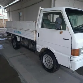 Mazda B2000 1997