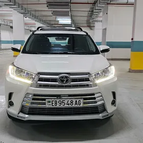 Toyota Highlander 2019