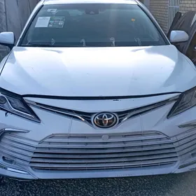 Toyota Camry 2022