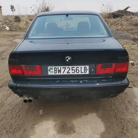 BMW 525 1990