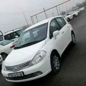 Nissan Versa 2010