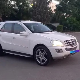 Mercedes-Benz ML350 2011