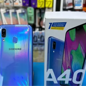 SAMSUNG A40