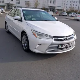 Toyota Camry 2017