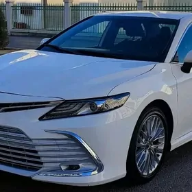 Toyota Camry 2020