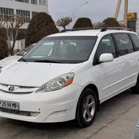 Toyota Sienna 2006