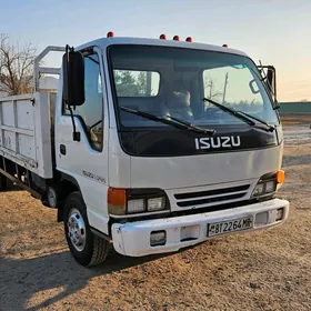 Isuzu Forward 2002