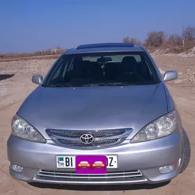 Toyota Camry 2004