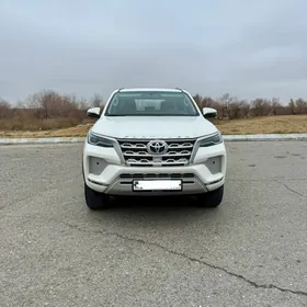 Toyota Fortuner 2020