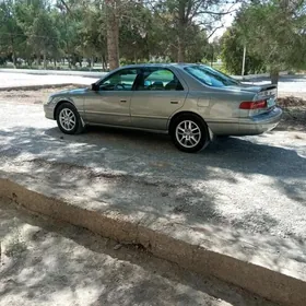 Toyota Camry 1999