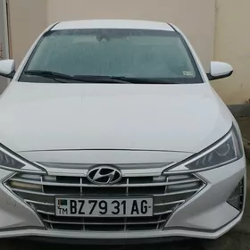 Hyundai Elantra 2019