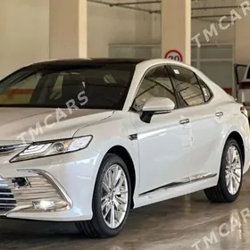 Toyota Camry 2024