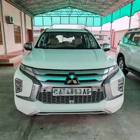 Mitsubishi Montero Sport 2020