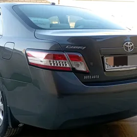 Toyota Camry 2010