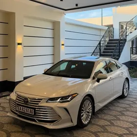 Toyota Avalon 2019