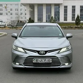 Toyota Camry 2018