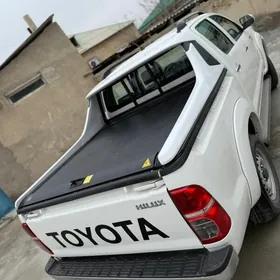 Toyota Hilux 2015