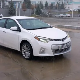 Toyota Corolla 2015