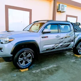 Toyota Tacoma 2018