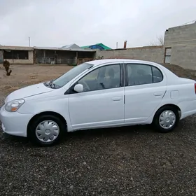 Toyota Echo 2003