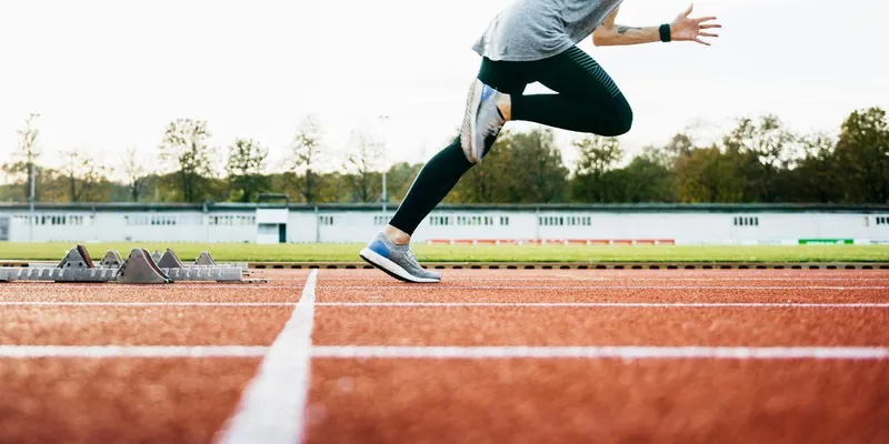 Türkmenistanda ýeňil atletika, kik-boks we uşu boýunça okuw kitaplary neşir edildi