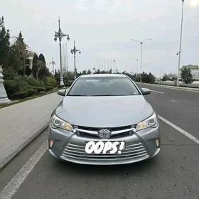 Toyota Camry 2016