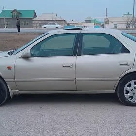 Toyota Camry 1997