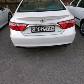 Toyota Camry 2015