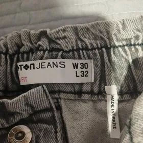 jeans