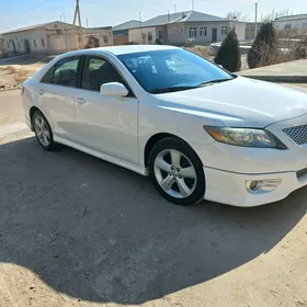 Toyota Camry 2010