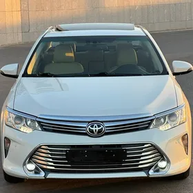 Toyota Camry 2016